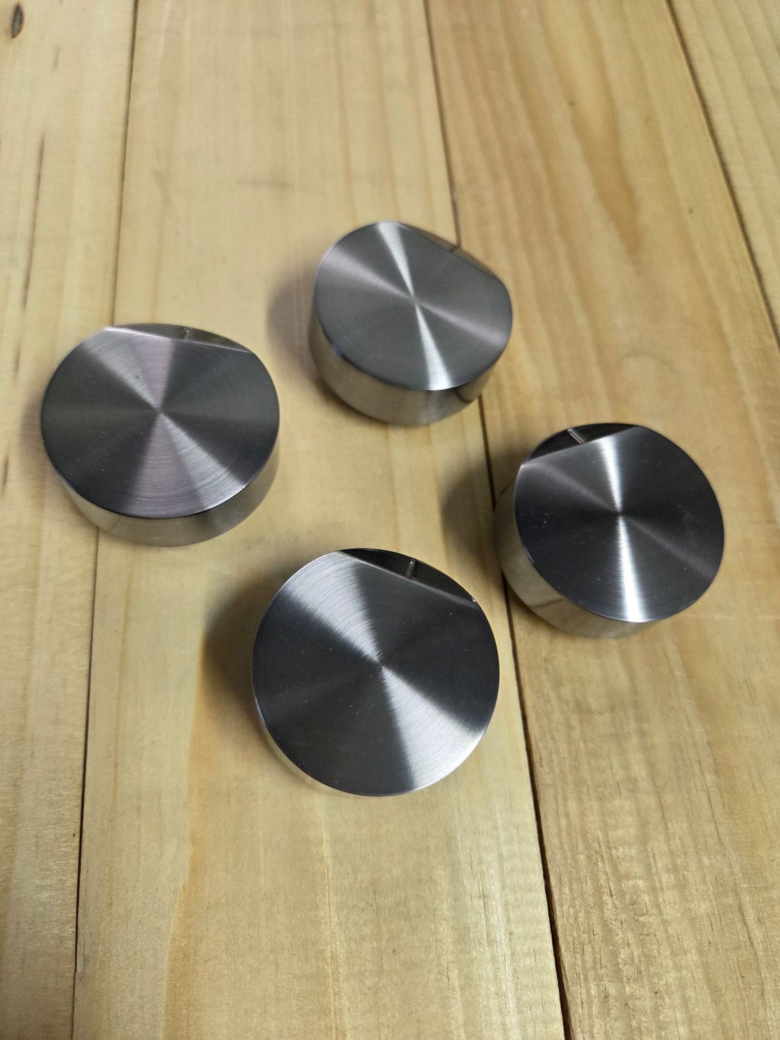 1005 JennAir Knobs Set Of 4 Off Model JES175OML