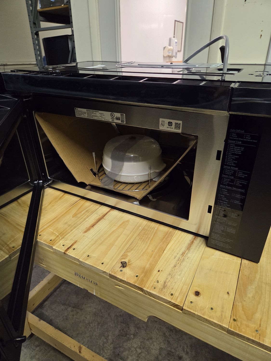 802 1.7 CU FT OVER-THE RANGE MICROWAVE
