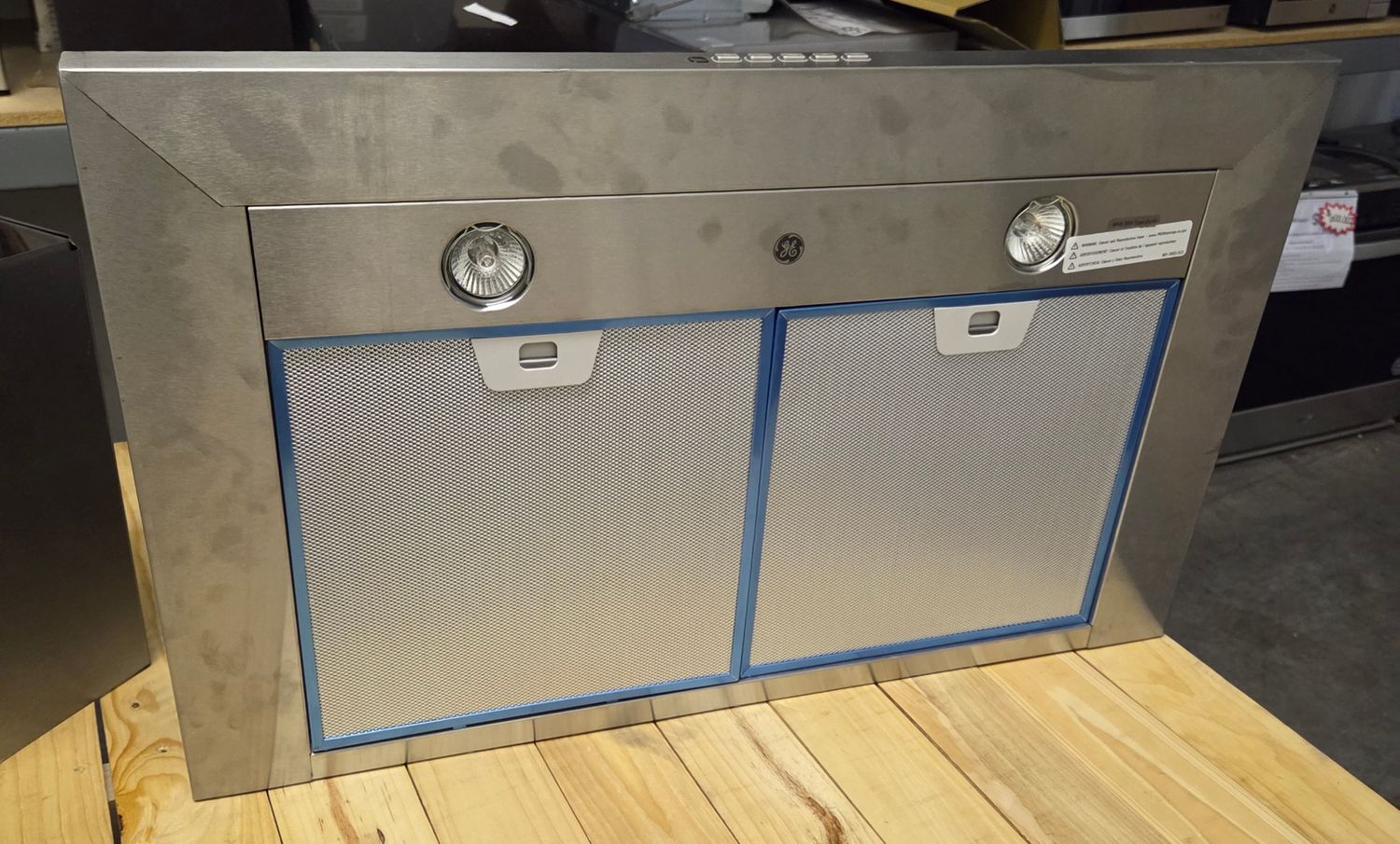 997 GE JVW5301SJSS- 30 inches - Convertible - Wall Range Hood - Stainless Steel
