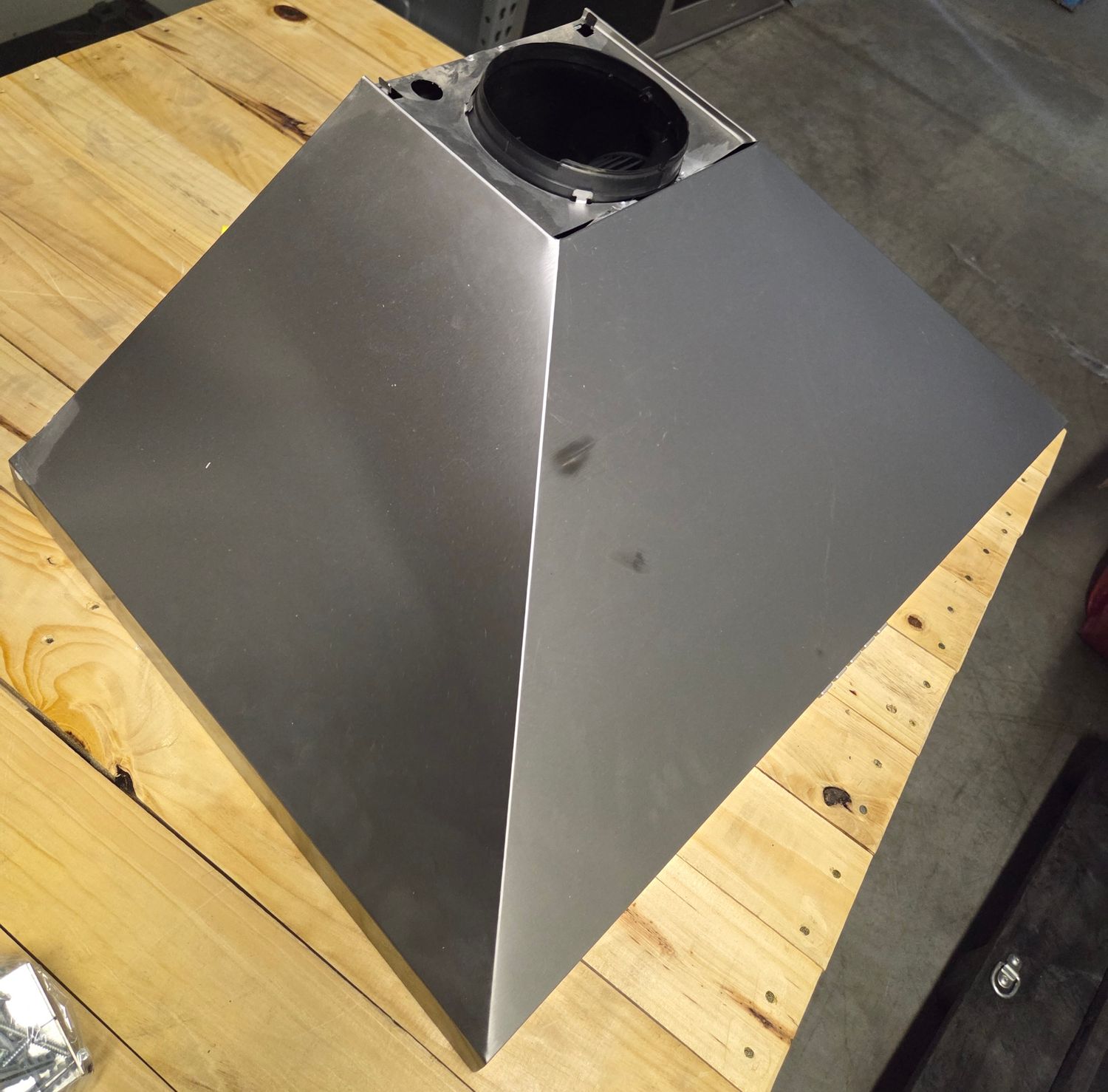 997 GE JVW5301SJSS- 30 inches - Convertible - Wall Range Hood - Stainless Steel