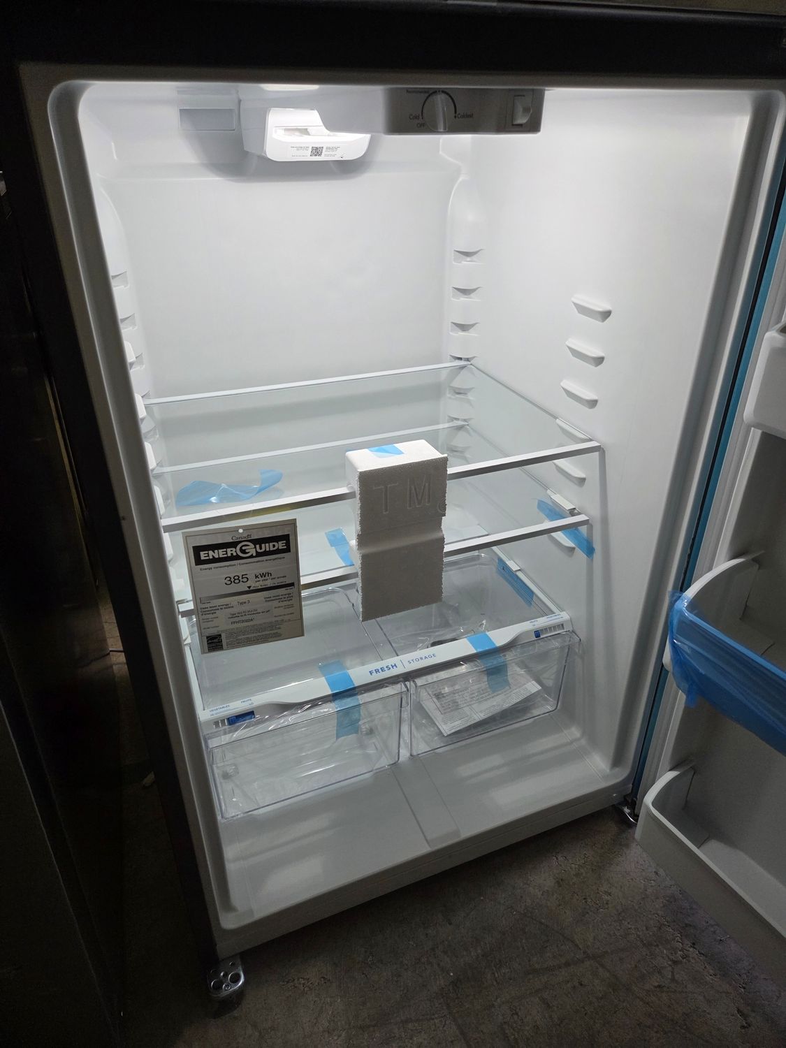 1120 FFHT2022AS Frigidaire® 30 in. 20.0 Cu. Ft. Stainless Steel Top Freezer Refrigerator