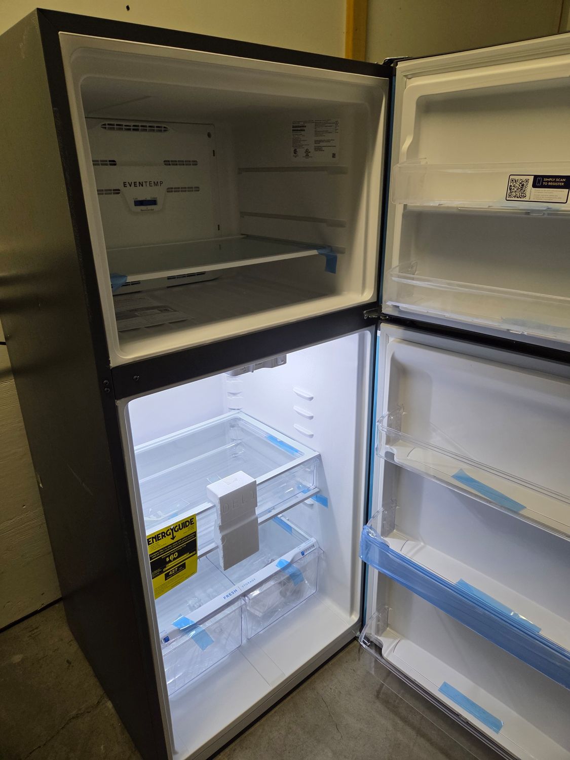 1116 FFHT1425VV Frigidaire® 28 in. 13.9 Cu. Ft. Brush Steel Top Freezer Refrigerator