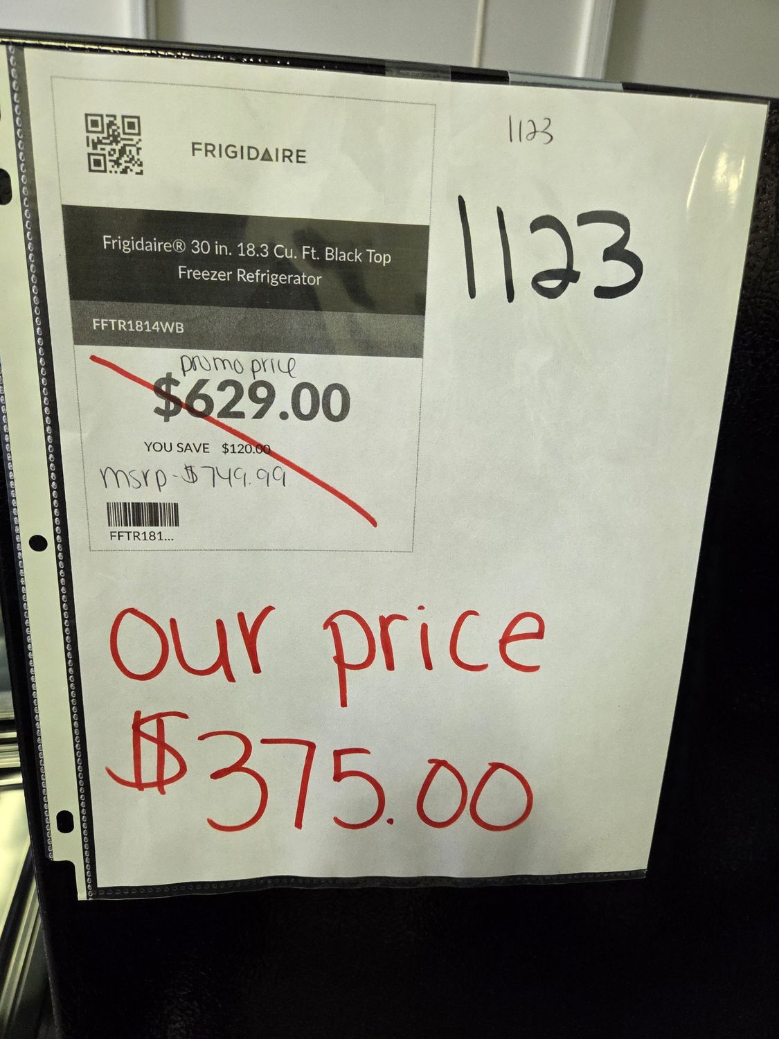 1123 FFTR1814WB Frigidaire® 30 in. 18.3 Cu. Ft. Black Top Freezer Refrigerator
