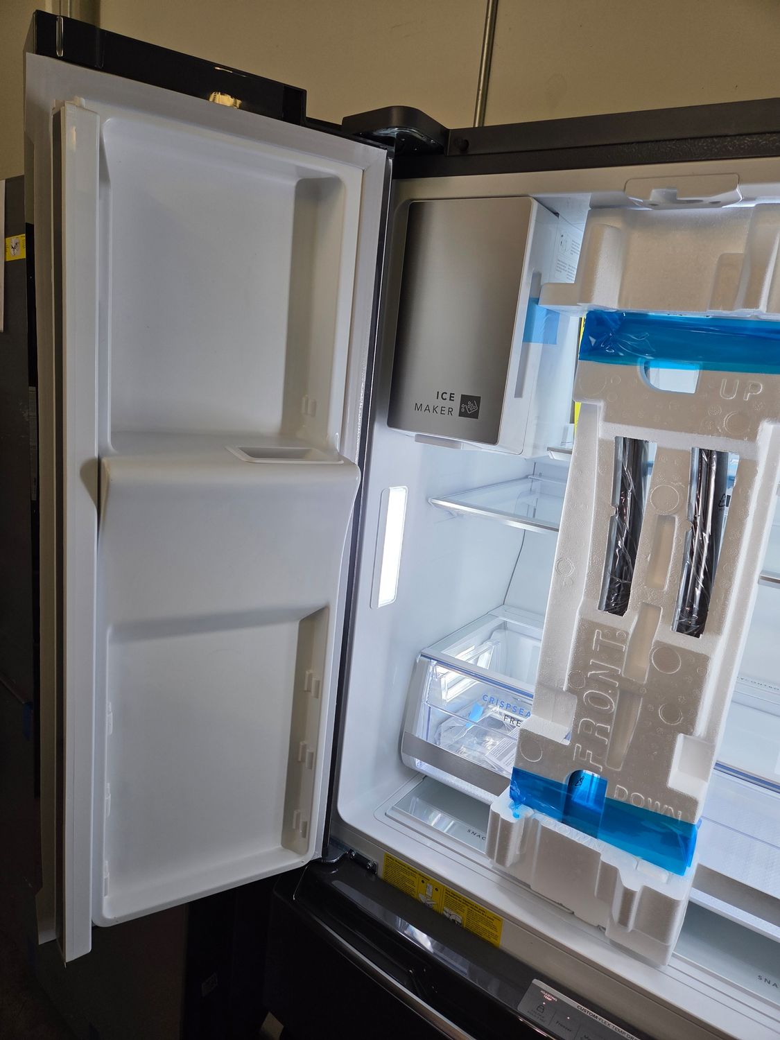 1161 GRMC2273CD Frigidaire Gallery® 36 in. 21.5 Cu. Ft. Smudge-Proof® Black Stainless Steel Counter Depth French Door Refrigerator