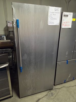 1208 FPRU19F8WF Frigidaire Professional 33 Inch Refrigerator Column with 18.6 Cu. Ft. Capacity, Internal Water Dispenser, SpaceWise Organization, CrispSeal Crispers, EvenTemp Cooling, Door Alarm, Temp