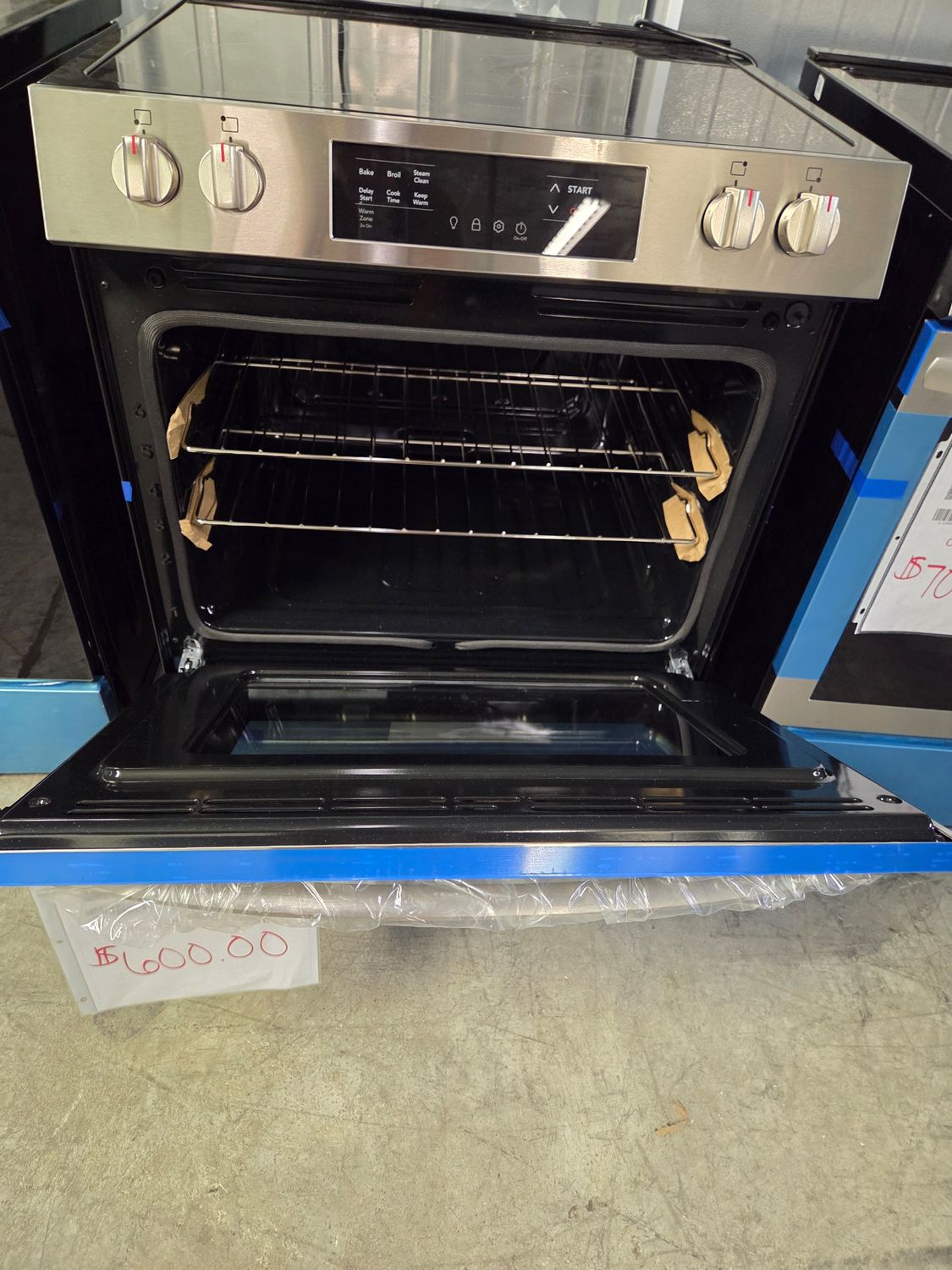 1230 FCFE3062AS Frigidaire 30&quot; Electric Range with Steam Clean