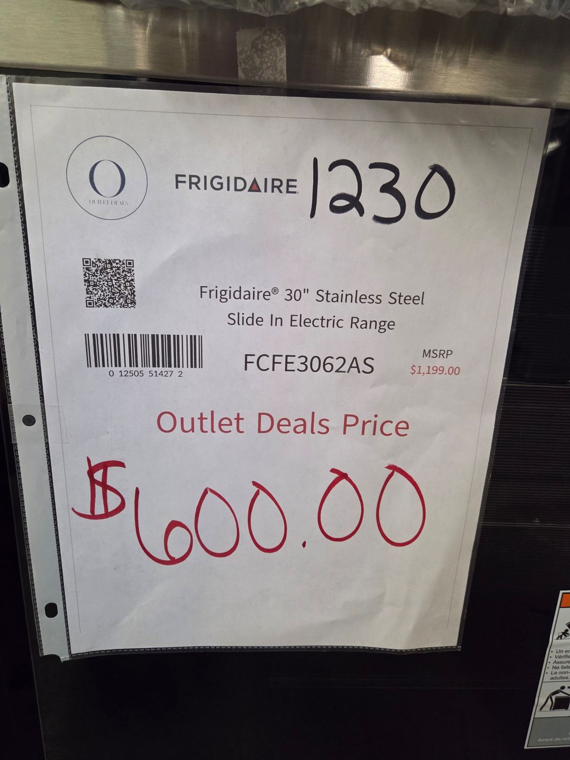 1230 FCFE3062AS Frigidaire 30&quot; Electric Range with Steam Clean