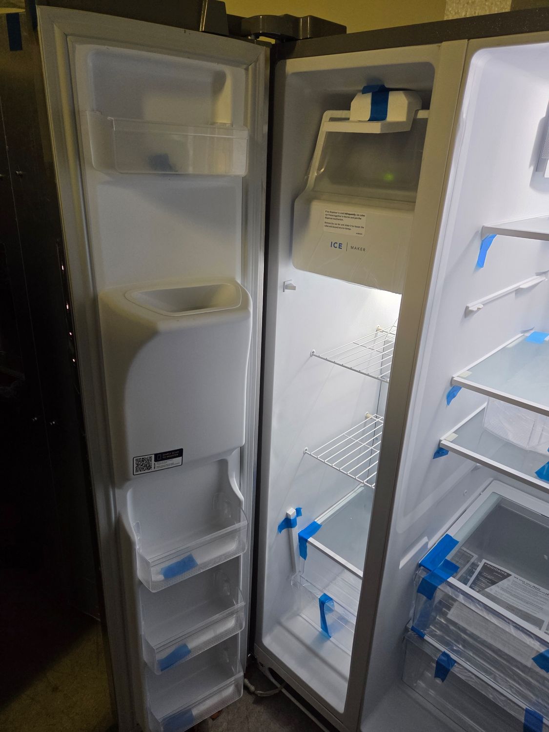 1264 FRSS2623AS Frigidaire 26 Cu. Ft. 36&quot; Standard-Depth Side-by-Side Refrigerator