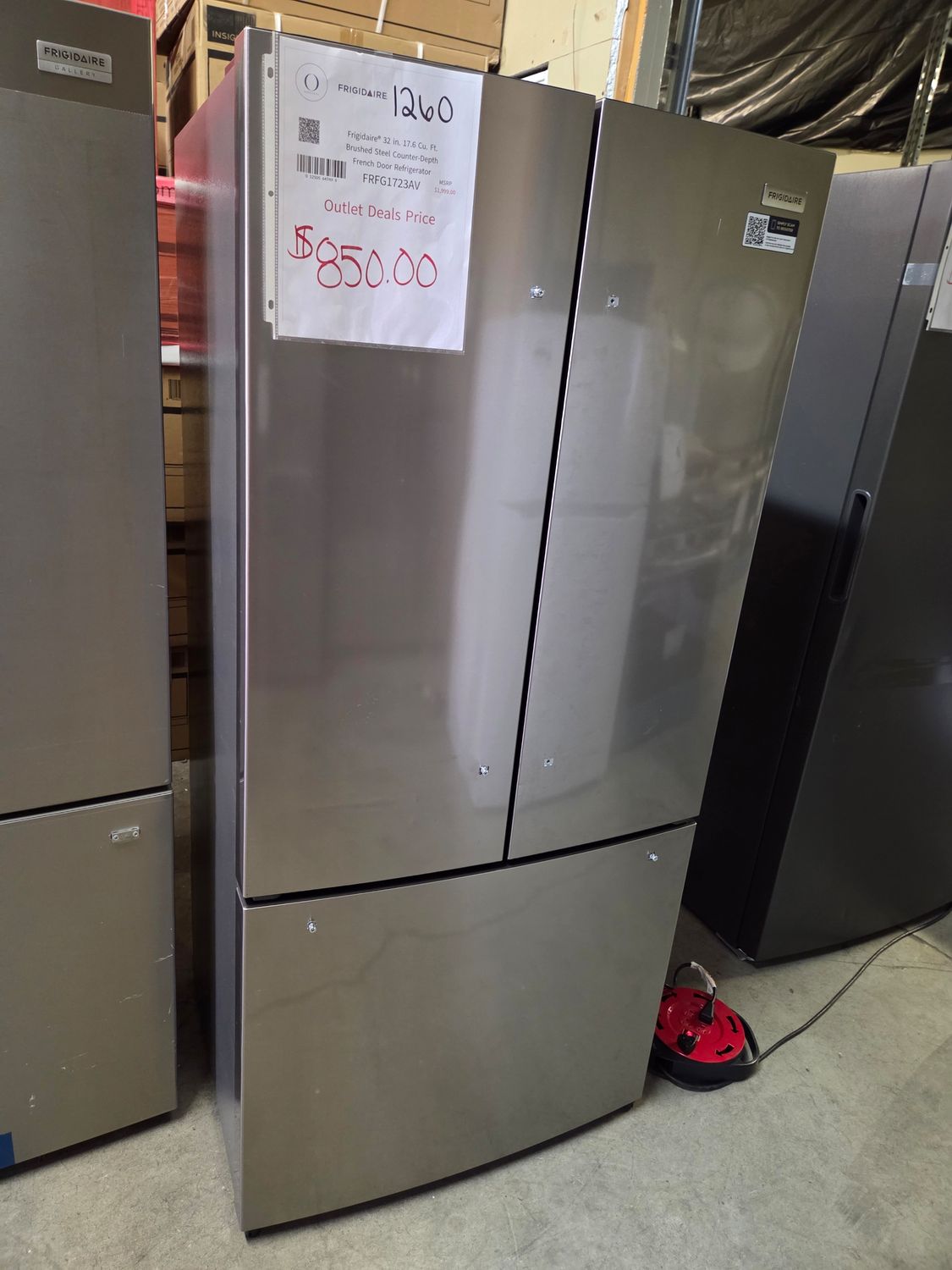1260 FRFG1723AV Frigidaire 18 Cu. Ft. Counter-Depth French Door Refrigerator