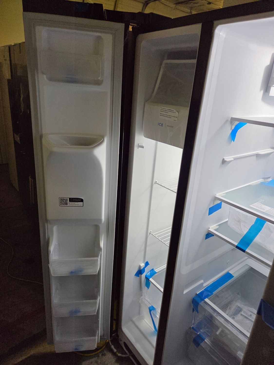 1262 FRSS2323AB Frigidaire 22 Cu. Ft. 33&quot; Standard-Depth Side-by-Side Refrigerator