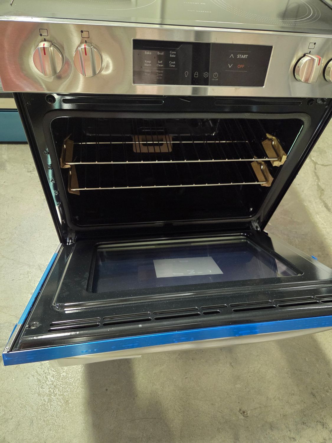 1232 FCFE3083AS  Frigidaire 30&quot; Electric Range