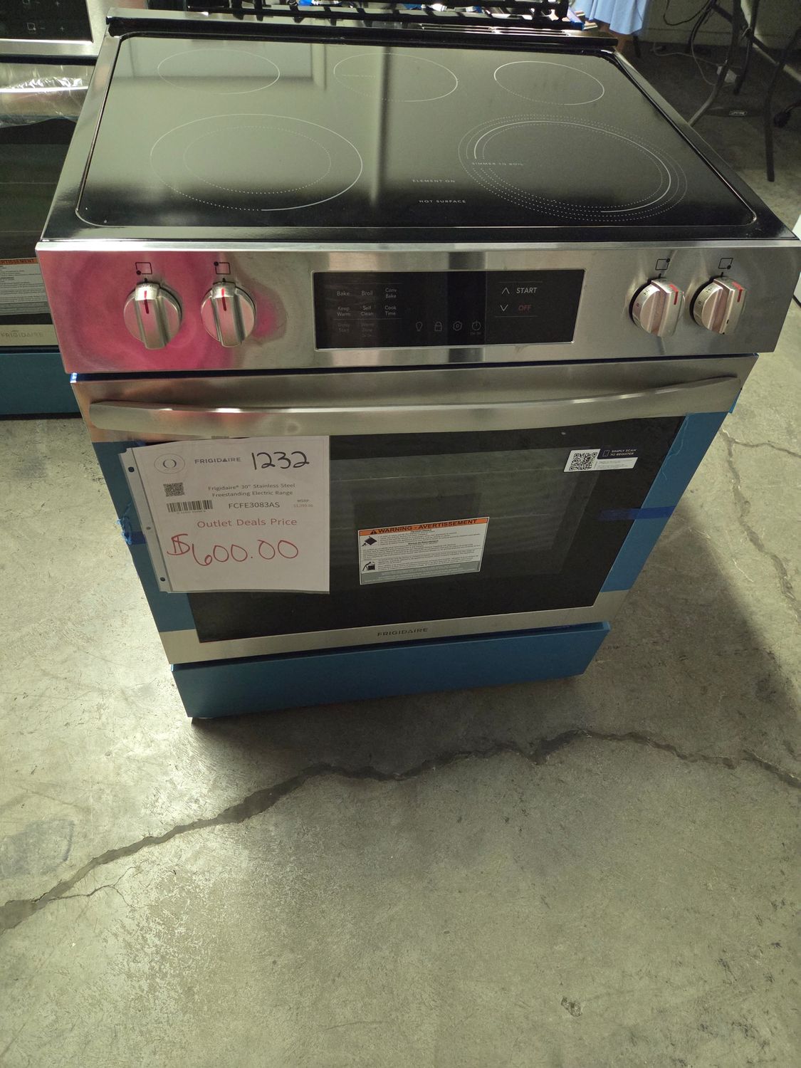 1232 FCFE3083AS  Frigidaire 30&quot; Electric Range