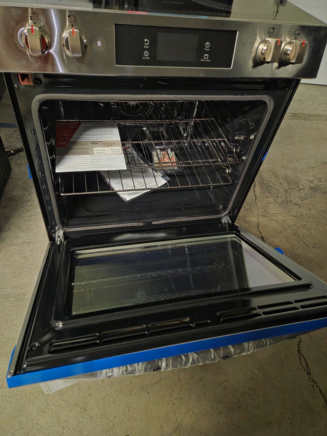 1271 GCFE3060BF Frigidaire Gallery 30&quot; Electric Range with 15+ Ways To Cook