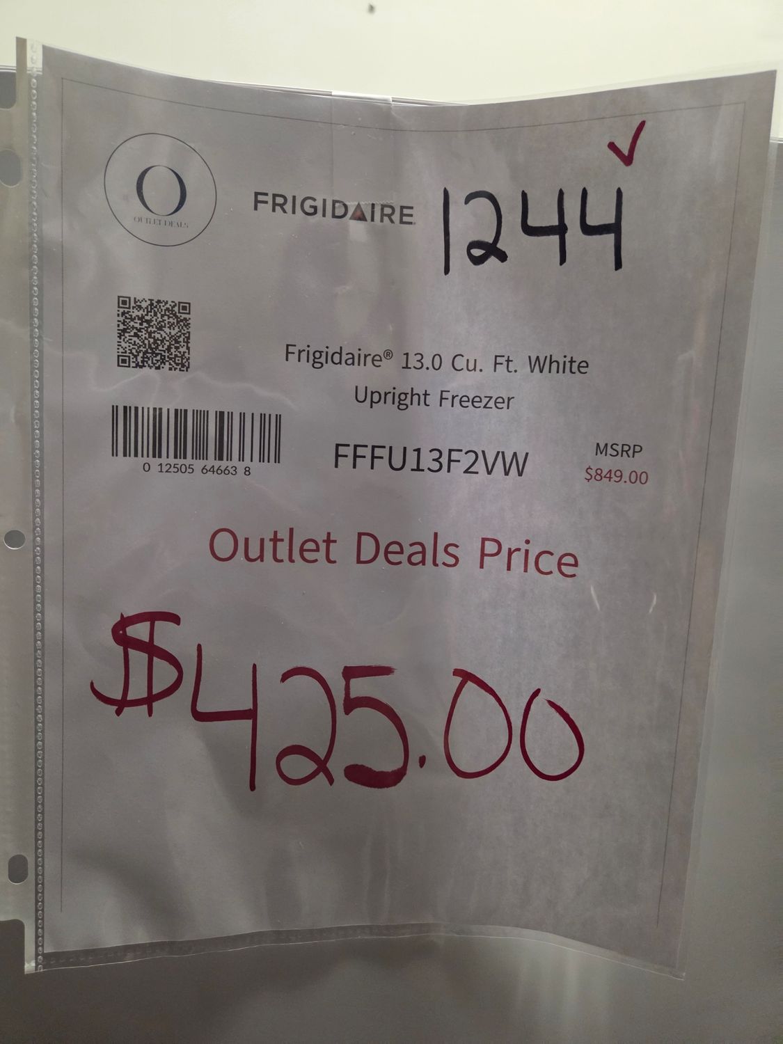 1244 FFFU13F2VW Frigidaire 13 Cu. Ft. Garage Ready Upright Freezer