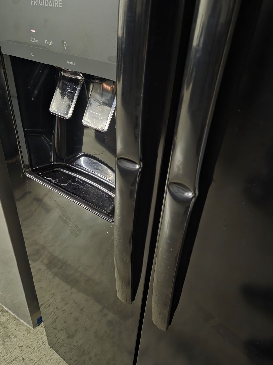 1263 FRSS2323AB Frigidaire 22 Cu. Ft. 33&quot; Standard-Depth Side-by-Side Refrigerator