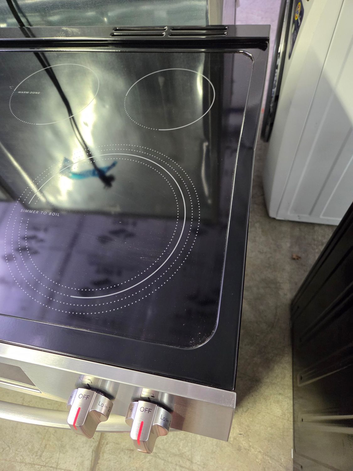 1231 FCFE3083AS Frigidaire 30&quot; Electric Range