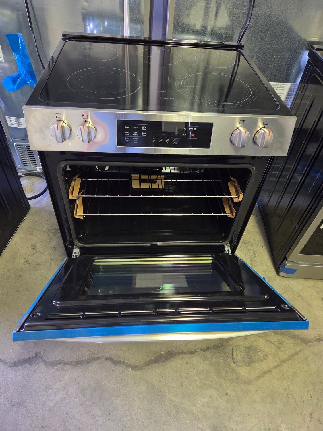 1232 FCFE3083AS  Frigidaire 30&quot; Electric Range