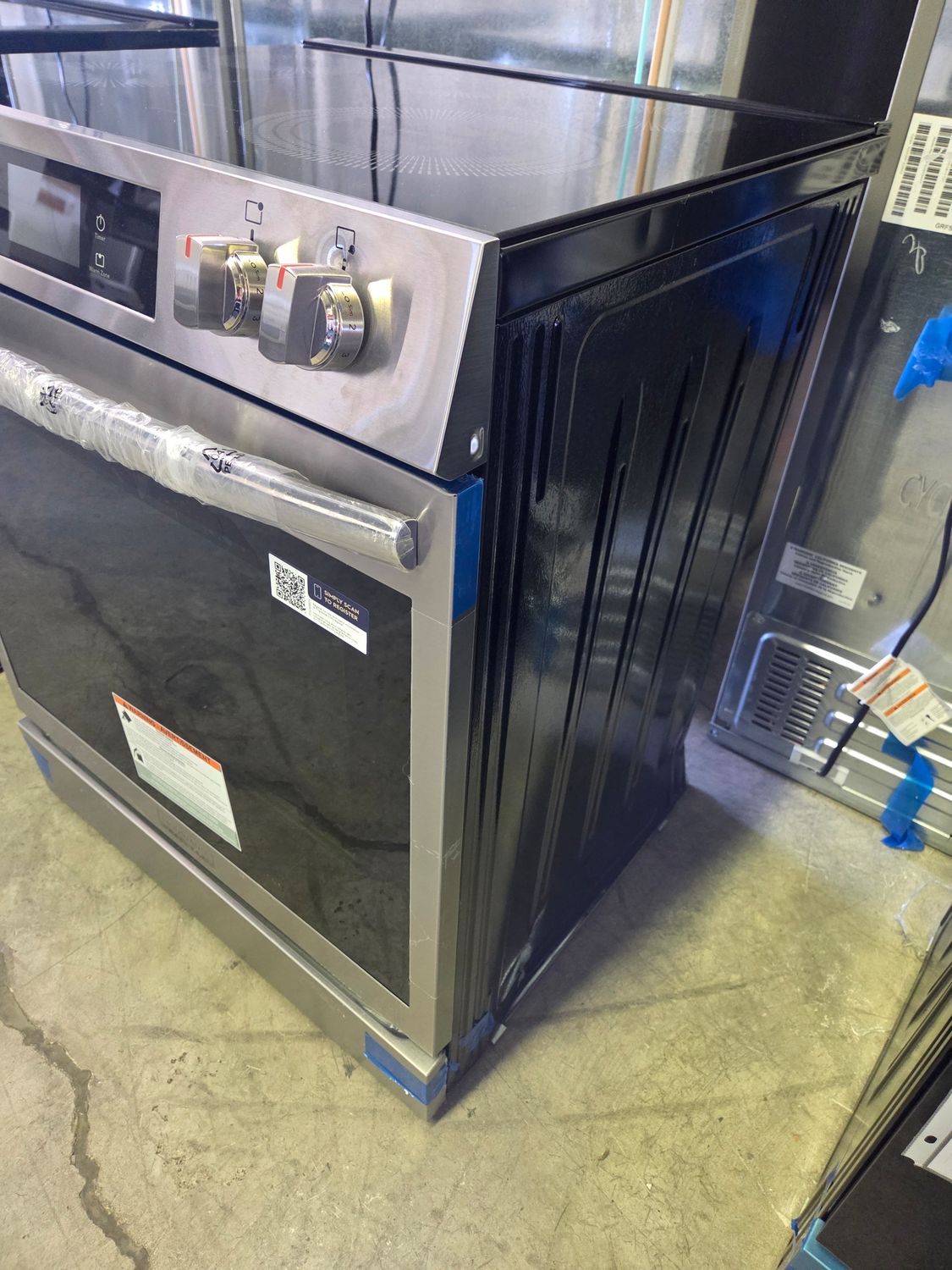 1270 GCFE3060BF Frigidaire Gallery 30&quot; Electric Range with 15+ Ways To Cook