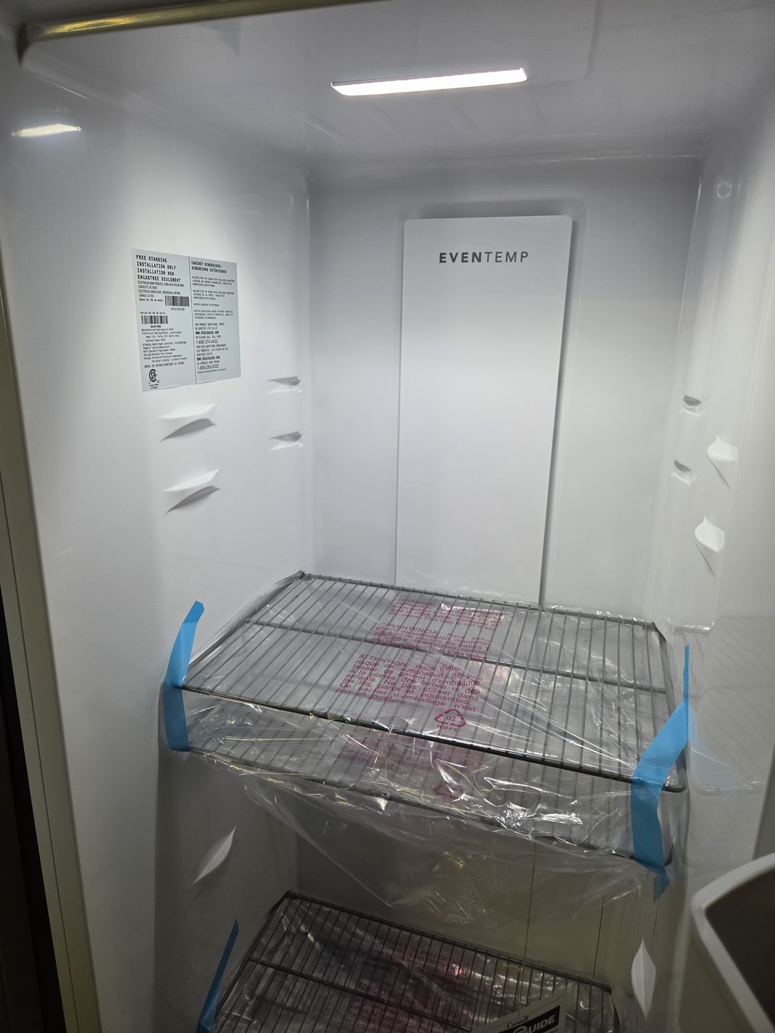 1244 FFFU13F2VW Frigidaire 13 Cu. Ft. Garage Ready Upright Freezer