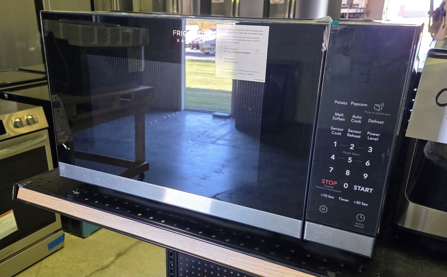 1154 GMBS3068BF Frigidaire Gallery® 2.2 Cu. Ft. Stainless Steel Built In Microwave