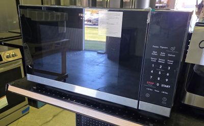 1154 GMBS3068BF Frigidaire Gallery® 2.2 Cu. Ft. Stainless Steel Built In Microwave