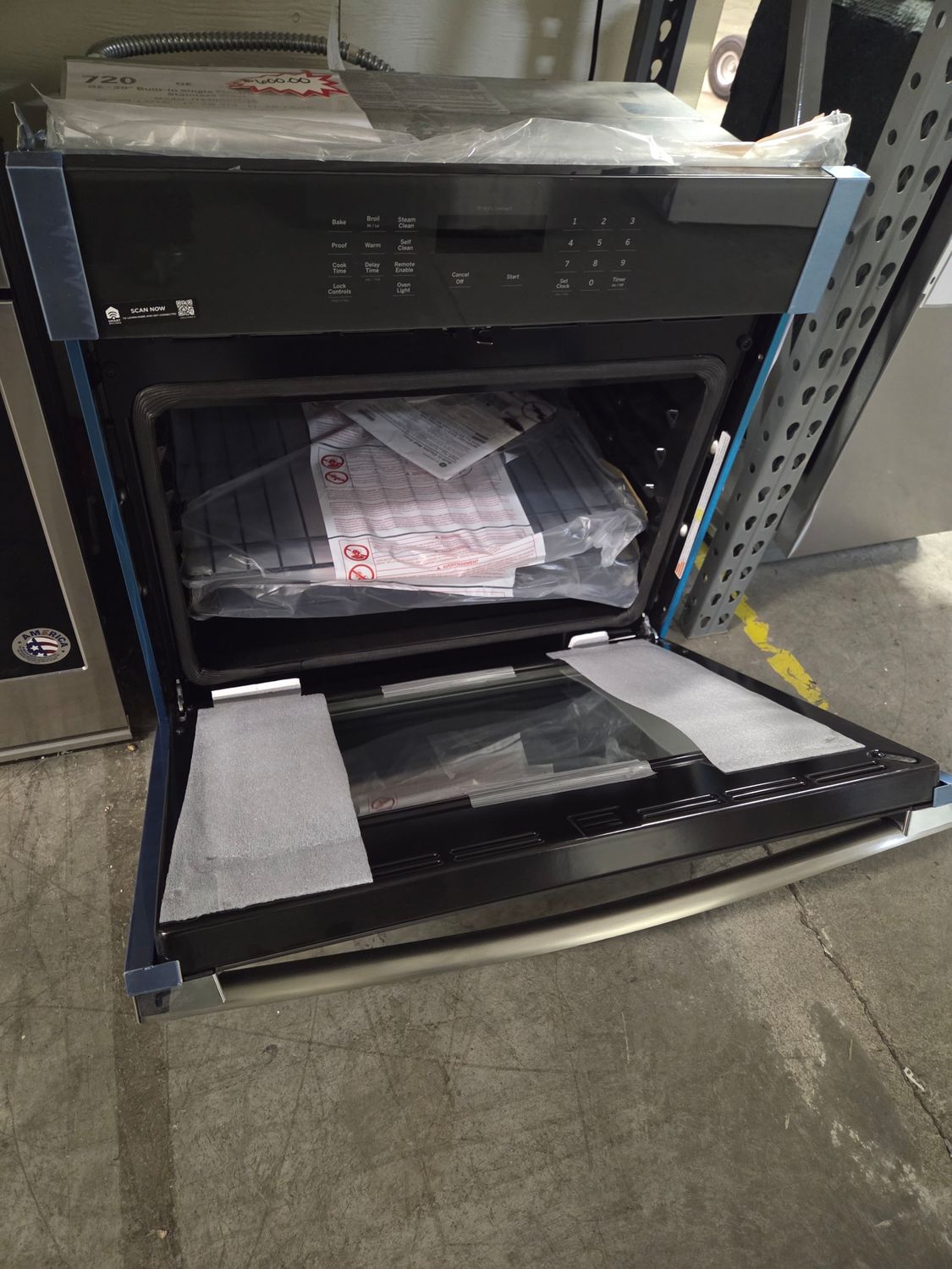 720 GE - 30&quot; Built-In Single Electric Wall Oven - Stainless Steel JTS3000SNSS