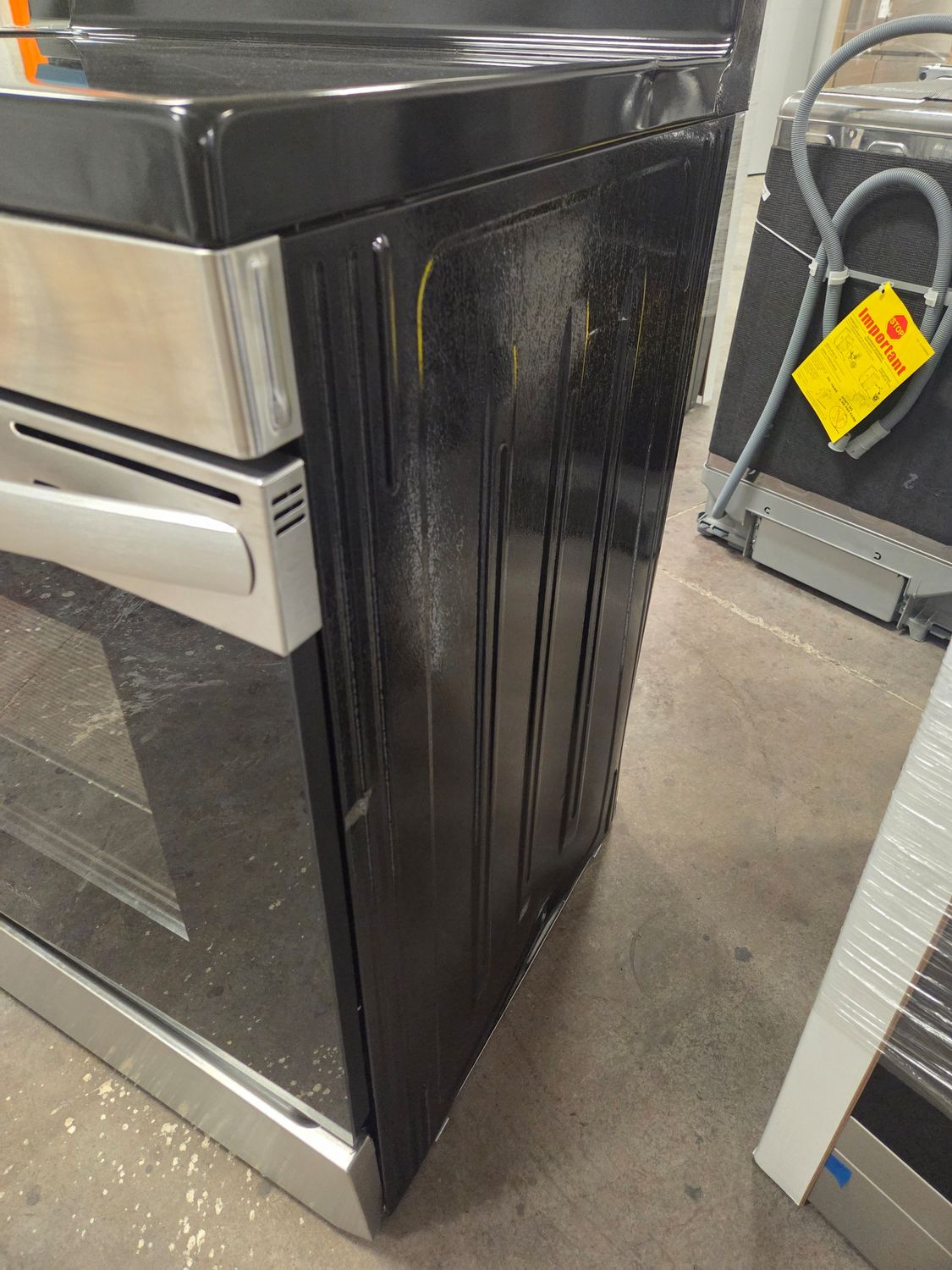 1284 FCRI3062AS Frigidaire® 30&quot; Stainless Steel Rear Control Freestanding Induction Range