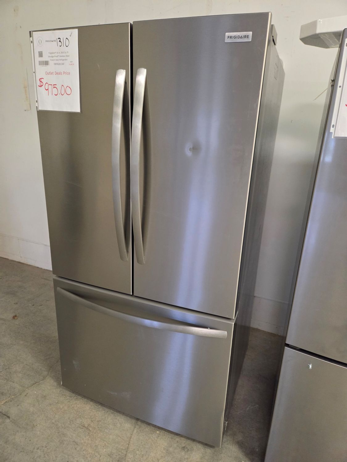 1310 FRFN2813AF Frigidaire® 36 in. 28.8 Cu. Ft Smudge-Proof® Stainless Steel French Door Refrigerator