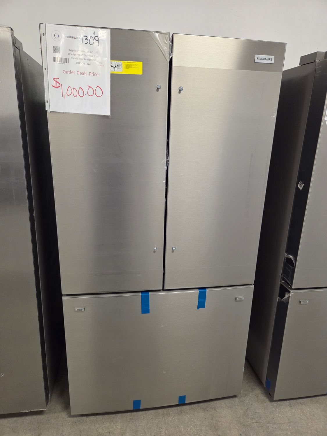 1309 FRFN2813AF Frigidaire® 36 in. 28.8 Cu. Ft Smudge-Proof® Stainless Steel French Door Refrigerator