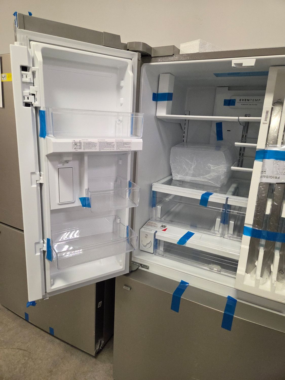 1311 FRFN2813AF Frigidaire® 36 in. 28.8 Cu. Ft Smudge-Proof® Stainless Steel French Door Refrigerator