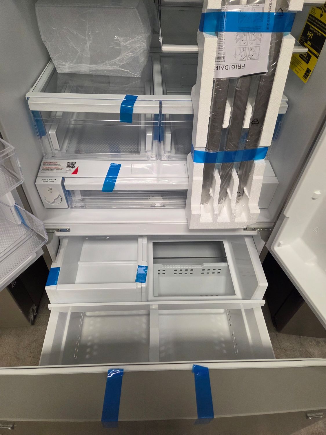 1311 FRFN2813AF Frigidaire® 36 in. 28.8 Cu. Ft Smudge-Proof® Stainless Steel French Door Refrigerator