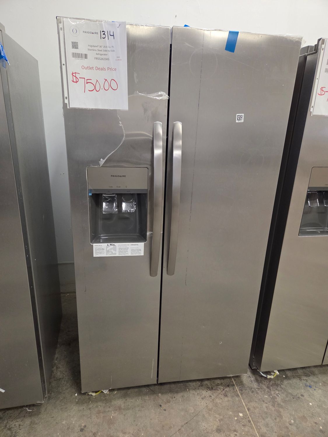 1314 FRSS2623AS Frigidaire® 36" 25.6 Cu. Ft. Stainless Steel Side-by-Side Refrigerator