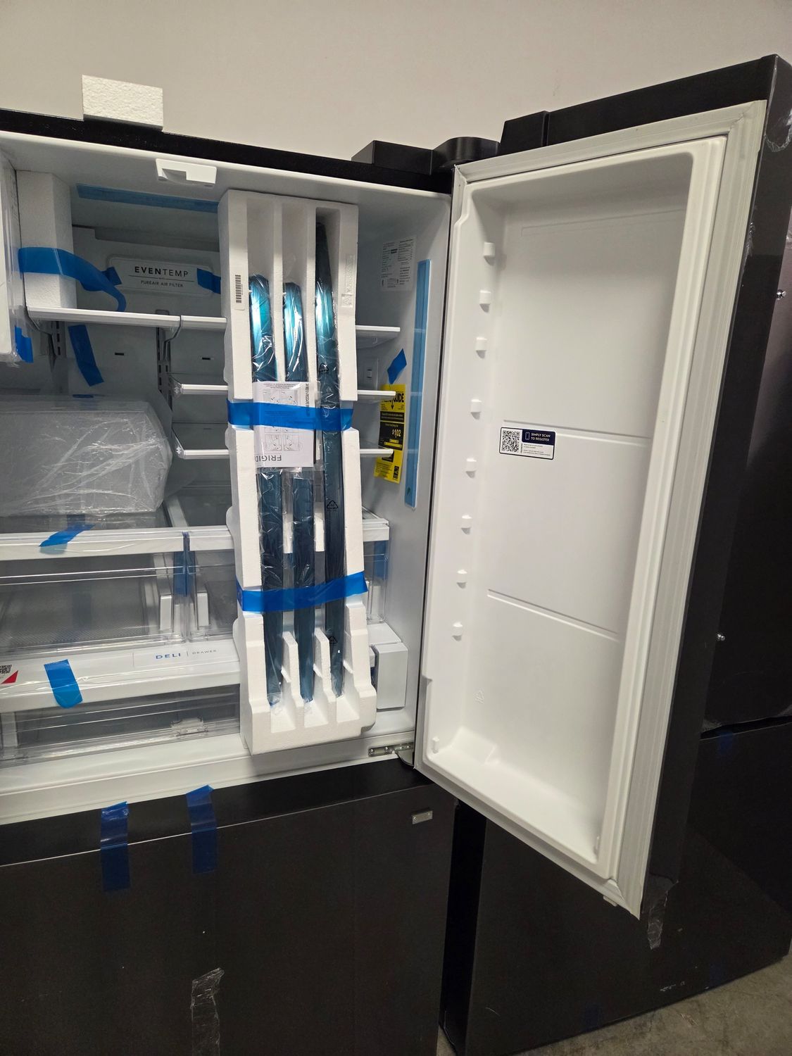 1369 FRFS2823AD Frigidaire® 36 in. 27.8 Cu. Ft. Black Stainless Steel French Door Refrigerator