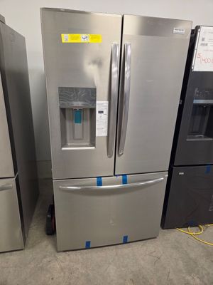 1378 GRFS2853AF Frigidaire Gallery® 36 in. 27.8 Cu. Ft. Smudge-Proof® Stainless Steel French Door Refrigerator