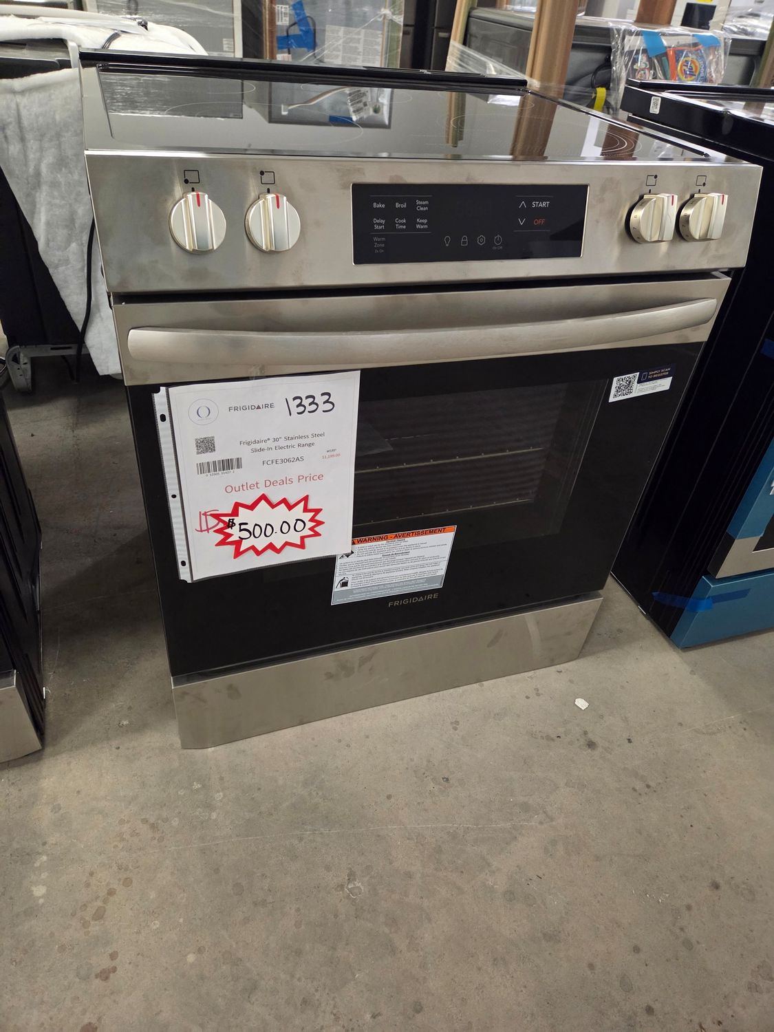 1333 FCFE3062AS Frigidaire® 30" Stainless Steel Slide-In Electric Range