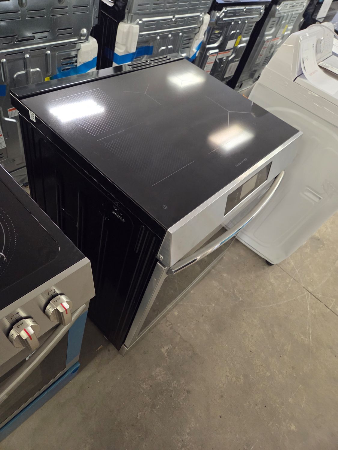 1418-0301 GCFI3070BF Frigidaire Gallery® 30" Smudge-Proof® Stainless Steel Slide-In Induction Range with Stone-Baked Pizza