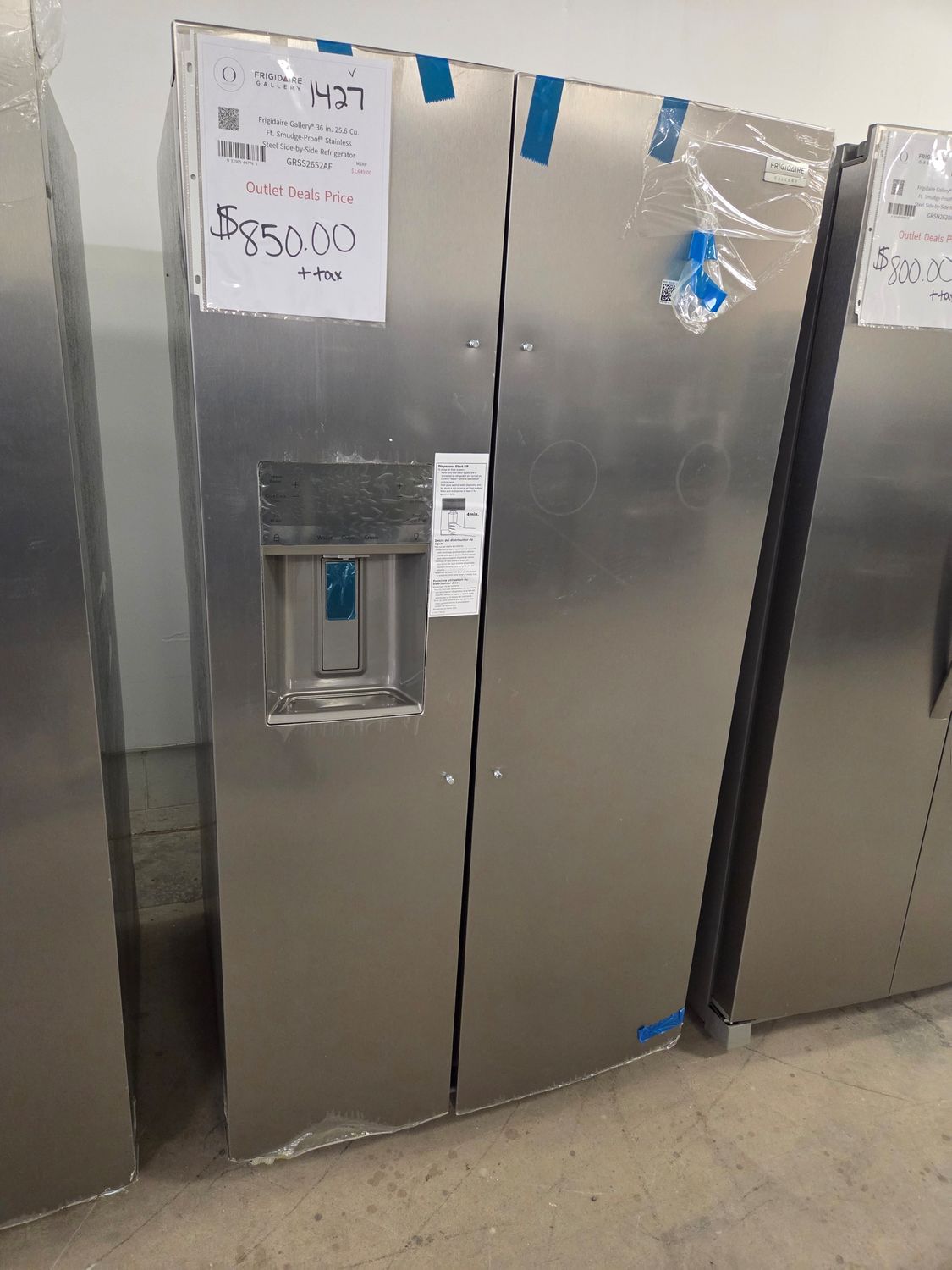 1427-3565 GRSS2652AF Frigidaire Gallery® 36 in. 25.6 Cu. Ft. Smudge-Proof® Stainless Steel Side-by-Side Refrigerator