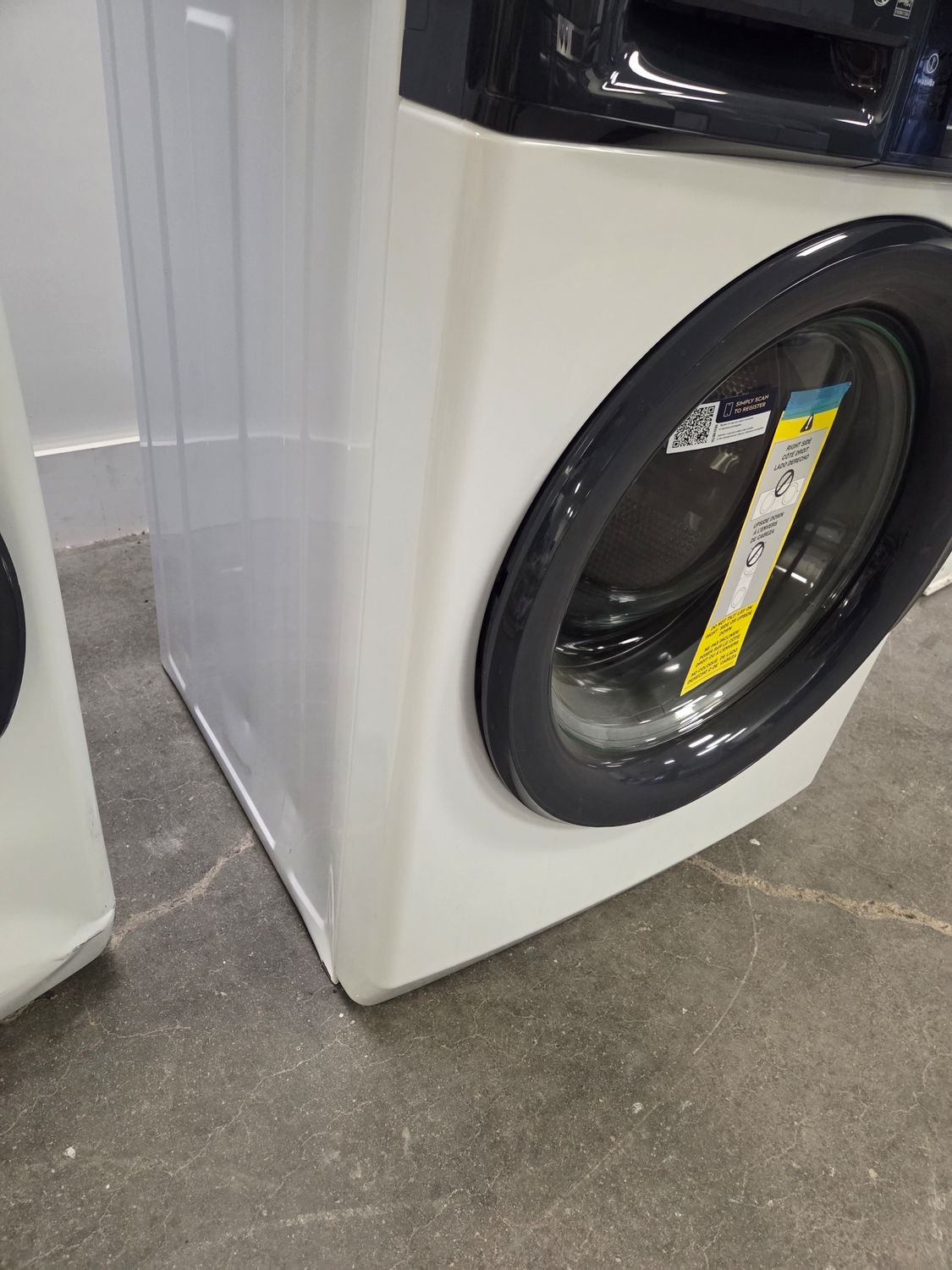 1383-6735 ELTE7300AW Electrolux 300 Series 4.4 Cu. Ft. Washer, 8.0 Cu. Ft. Electric Dryer White Stack Laundry