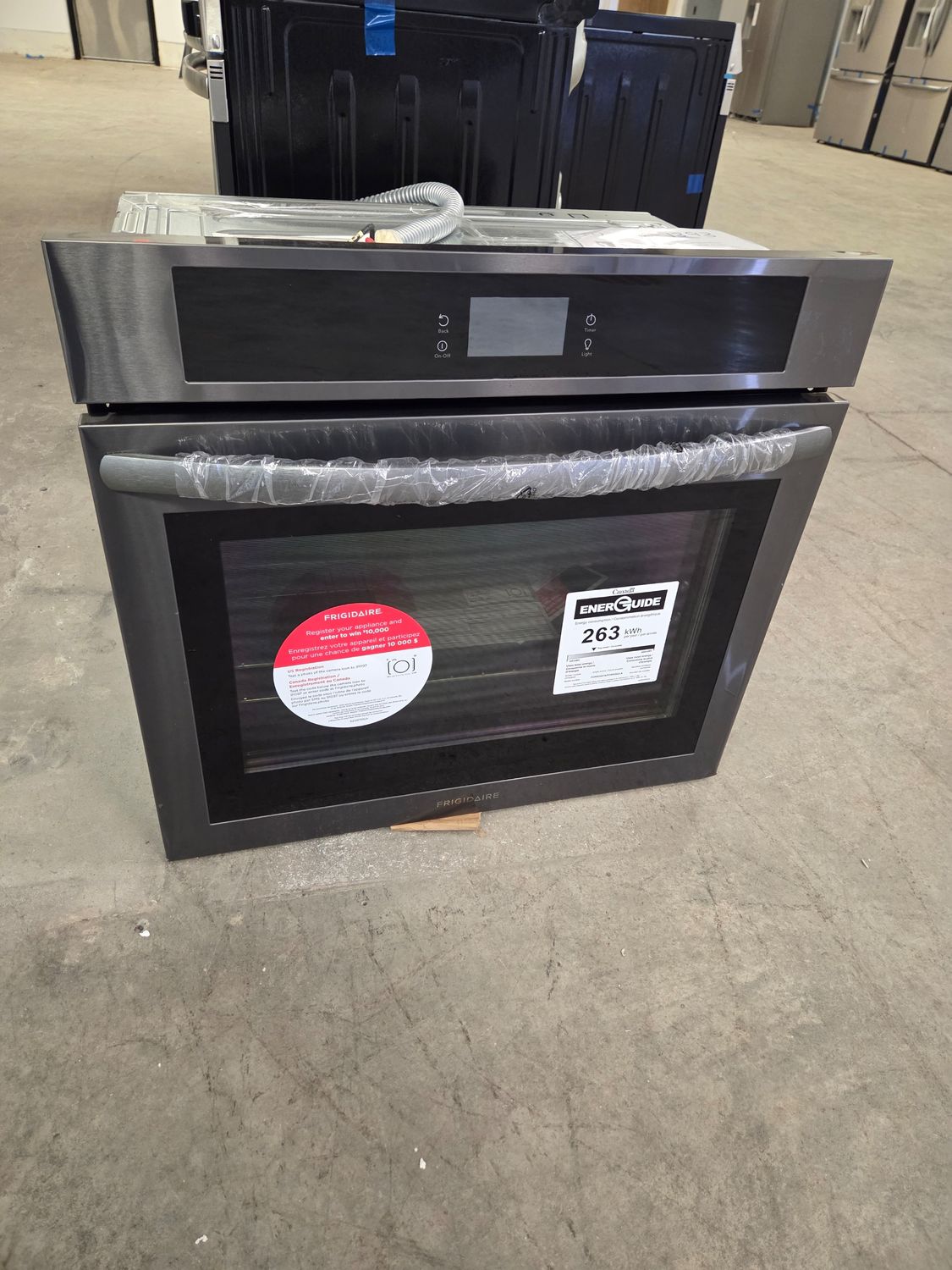 1393-6374 FCWS3027AD Frigidaire® 30" Black Stainless Steel Single Electric Wall Oven