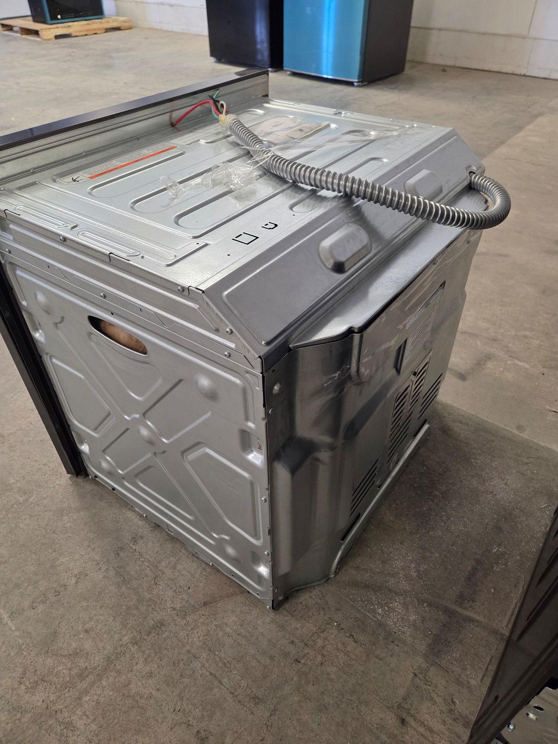 1393-6374 FCWS3027AD Frigidaire® 30" Black Stainless Steel Single Electric Wall Oven