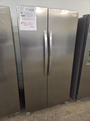 1425-0824 GRSN2620AF Frigidaire Gallery® 36" 25.9 Cu. Ft. Smudge-Proof® Stainless Steel Side-by-Side Refrigerator