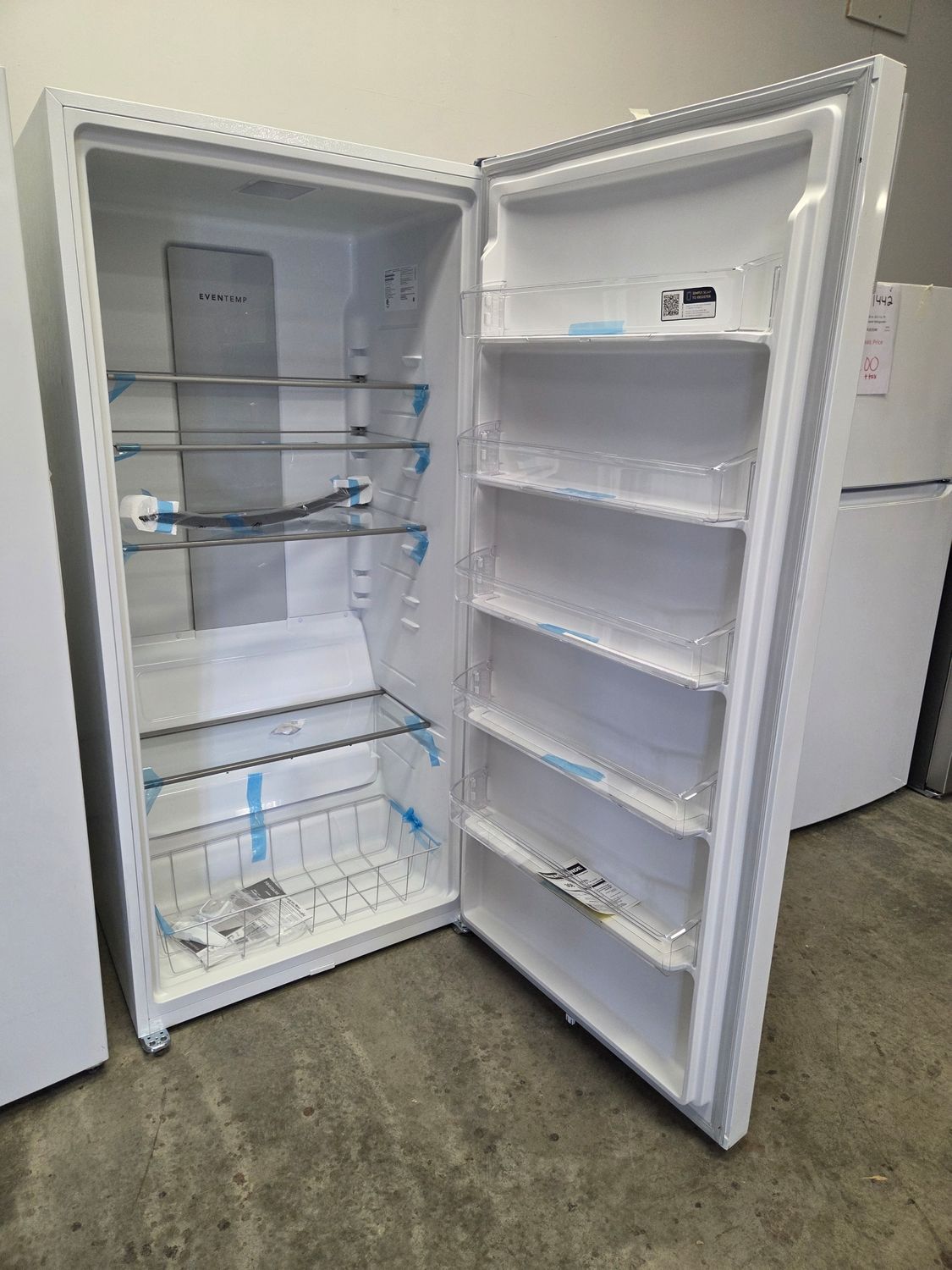 1448-4098 FRAE2024AW Frigidaire® 33 in. 20.0 Cu. Ft. White Freezerless Refrigerator