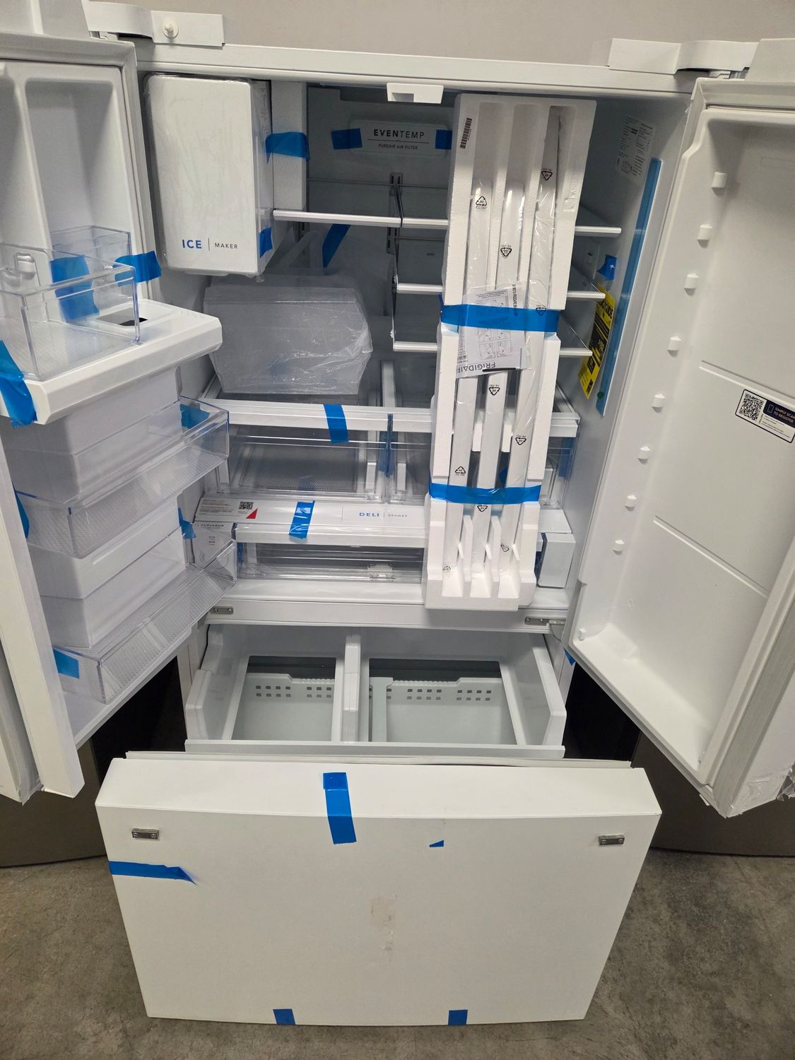 1451-4447 FRFS2823AW Frigidaire® 36 in. 27.8 Cu. Ft. White French Door Refrigerator