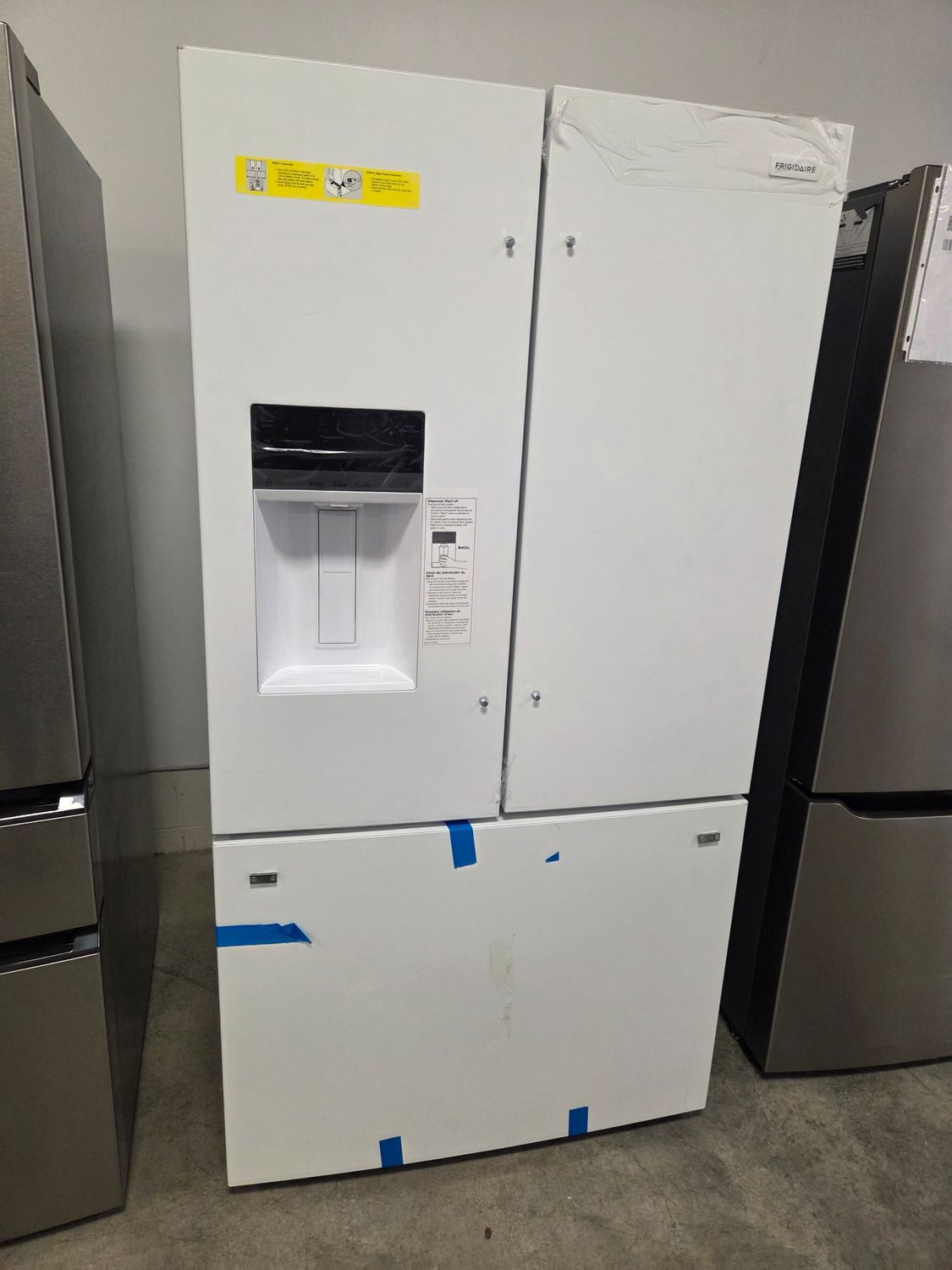 1451-4447 FRFS2823AW Frigidaire® 36 in. 27.8 Cu. Ft. White French Door Refrigerator