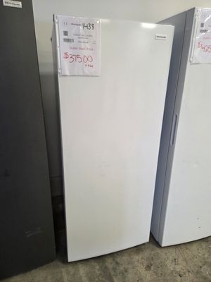 1438-2382 FFFU13F2VW Frigidaire® 13.0 Cu. Ft. White Upright Freezer