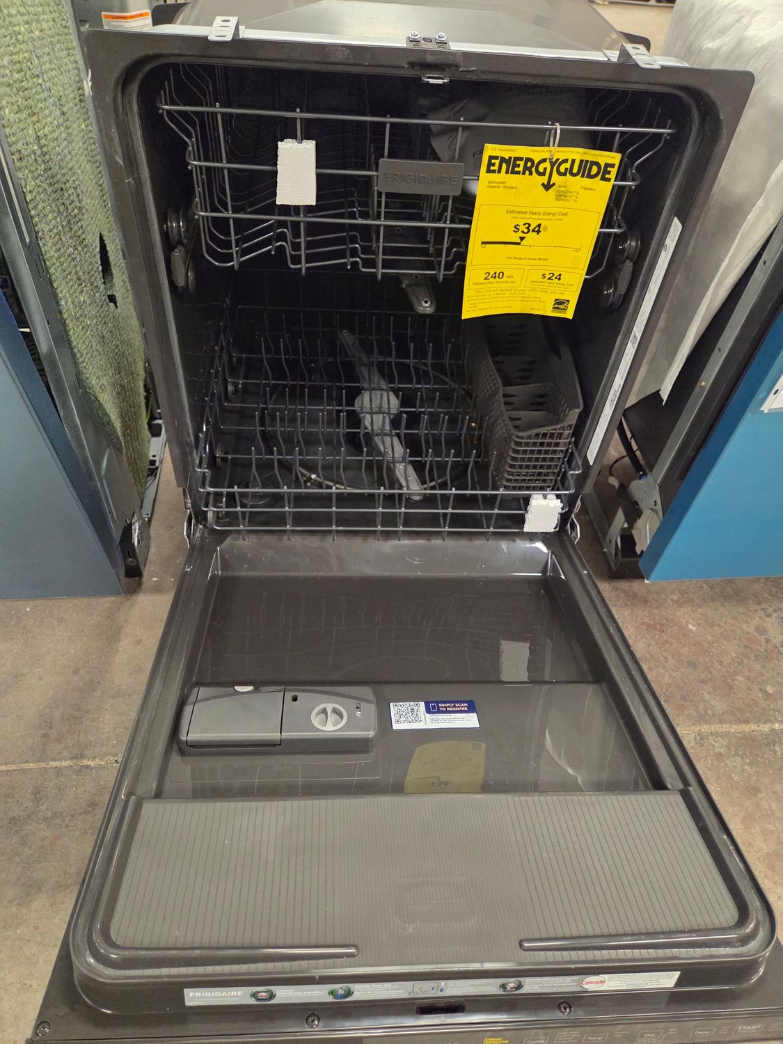 1436-6844 FDPH4316AS Frigidaire 24" Stainless Steel Top Control Built In Dishwasher