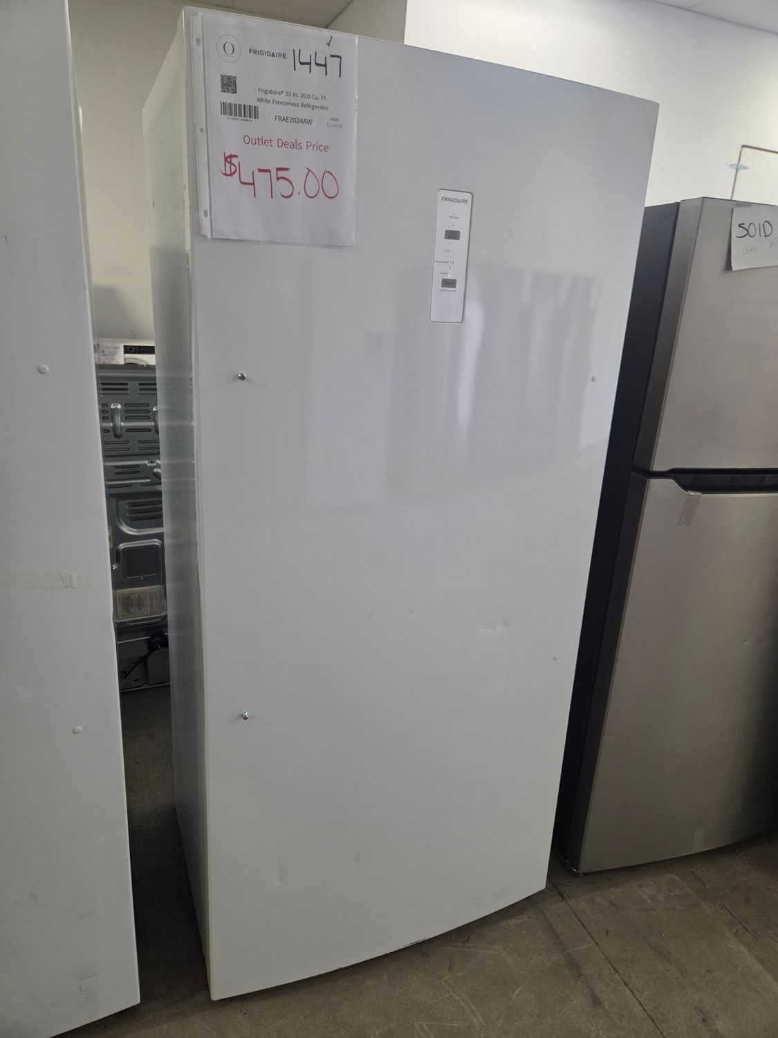 1447-4046 FRAE2024AW Frigidaire® 33 in. 20.0 Cu. Ft. White Freezerless Refrigerator