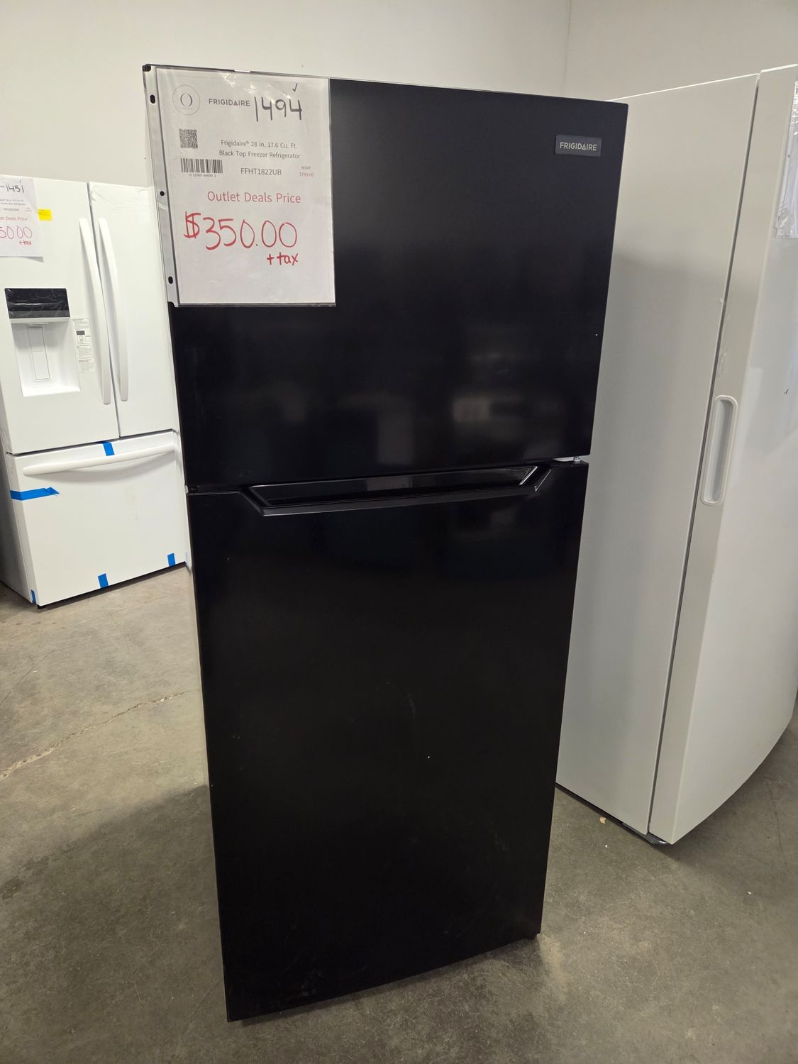1494-1757 FFHT1822UB Frigidaire® 28 in. 17.6 Cu. Ft. Black Top Freezer Refrigerator