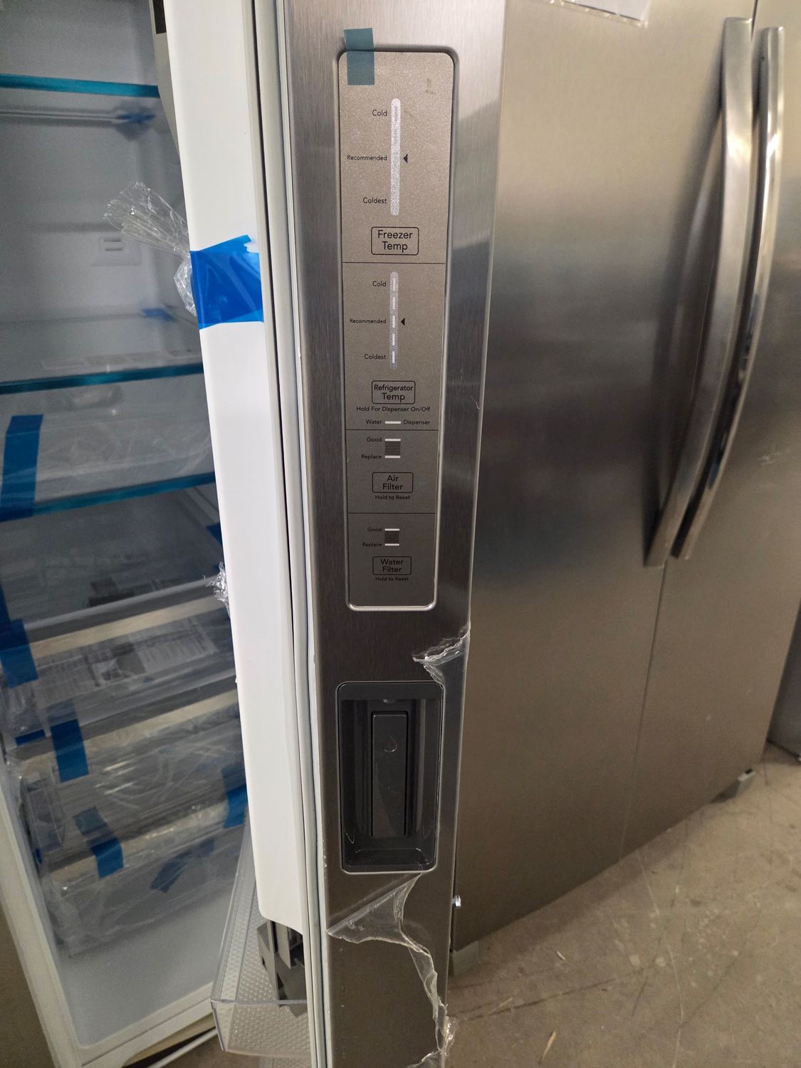 1528-4435 GRSN2620AF Frigidaire Gallery® 36" 25.9 Cu. Ft. Smudge-Proof® Stainless Steel Side-by-Side Refrigerator