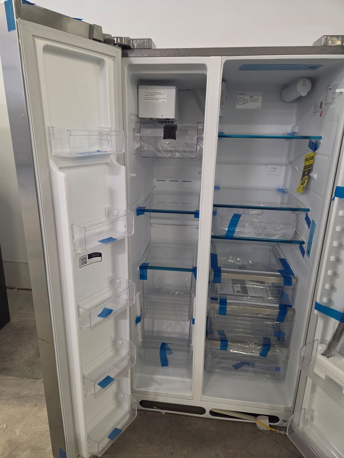 1528-4435 GRSN2620AF Frigidaire Gallery® 36" 25.9 Cu. Ft. Smudge-Proof® Stainless Steel Side-by-Side Refrigerator